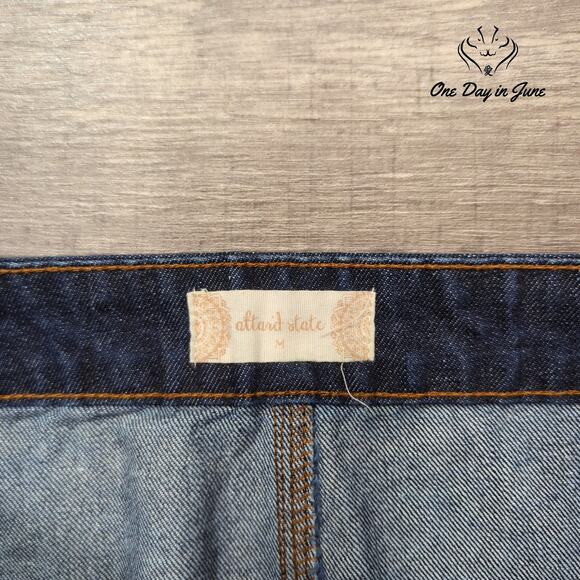 Altar'd State Zip Front Denim Mini Skirt Size M - Picture 2 of 5